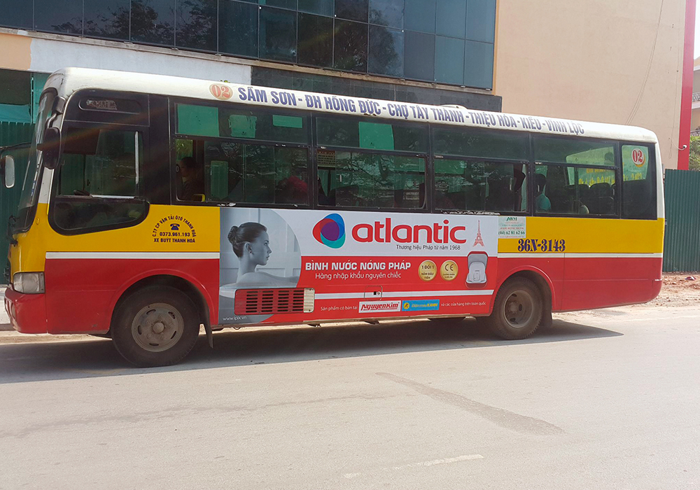 Quảng cáo trên xe bus cho thương hiệu bình nước nóng Atlantic