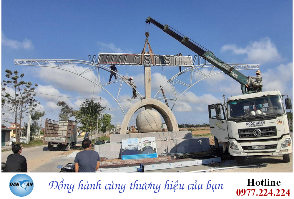 Công trình: Thiết kế thi công cổng chào Xã Hoằng Lưu